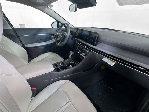 New 2025 Hyundai Sonata SE image 23