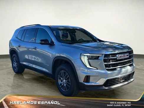 Used 2025 GMC Acadia Elevation image 7