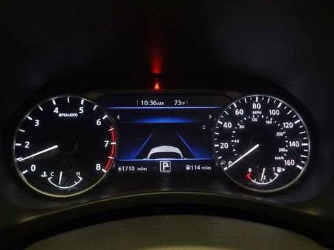 Used 2021 Nissan Sentra SR w/ SR Premium Package FWD image 23