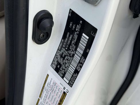 Used 2016 Toyota 4Runner Limited AWD/4WD image 27