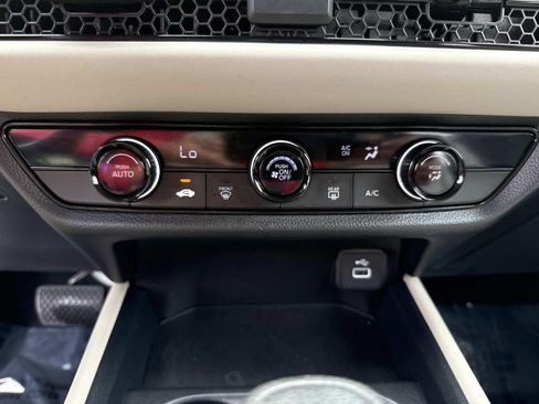 Used 2024 Honda HR-V LX image 29