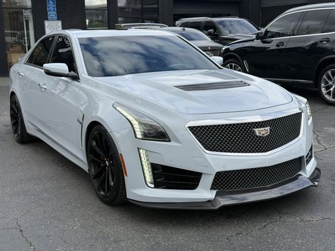 Used 2018 Cadillac CTS V w/ Carbon Fiber Package image 5