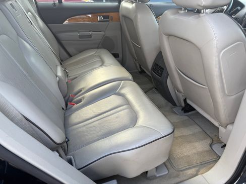 Used 2013 Lincoln MKX FWD image 12