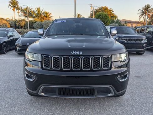 Used 2019 Jeep Grand Cherokee Limited image 2