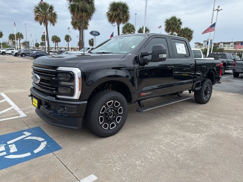 Used 2026 Ford F250 Platinum image 1