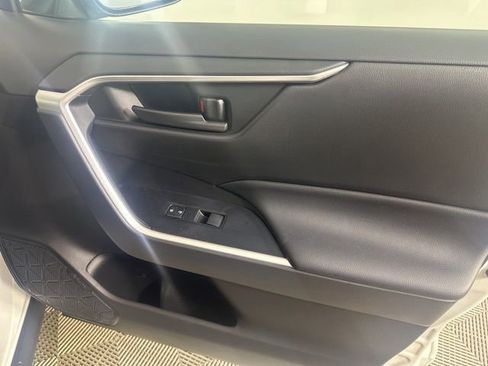 Used 2023 Toyota RAV4 LE AWD/4WD image 24