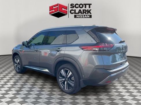 Used 2023 Nissan Rogue SL w/ SL Premium Package FWD image 4