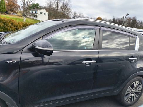 Used 2016 Kia Sportage EX w/ EX Premium Package image 3