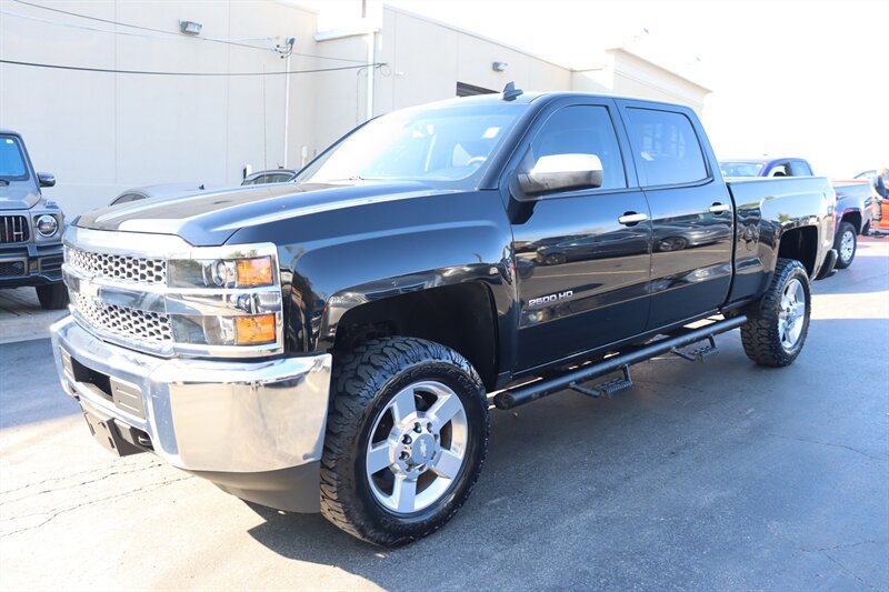 Used 2019 Chevrolet Silverado 2500 W/T w/ Snow Plow Prep Package AWD/4WD image 3