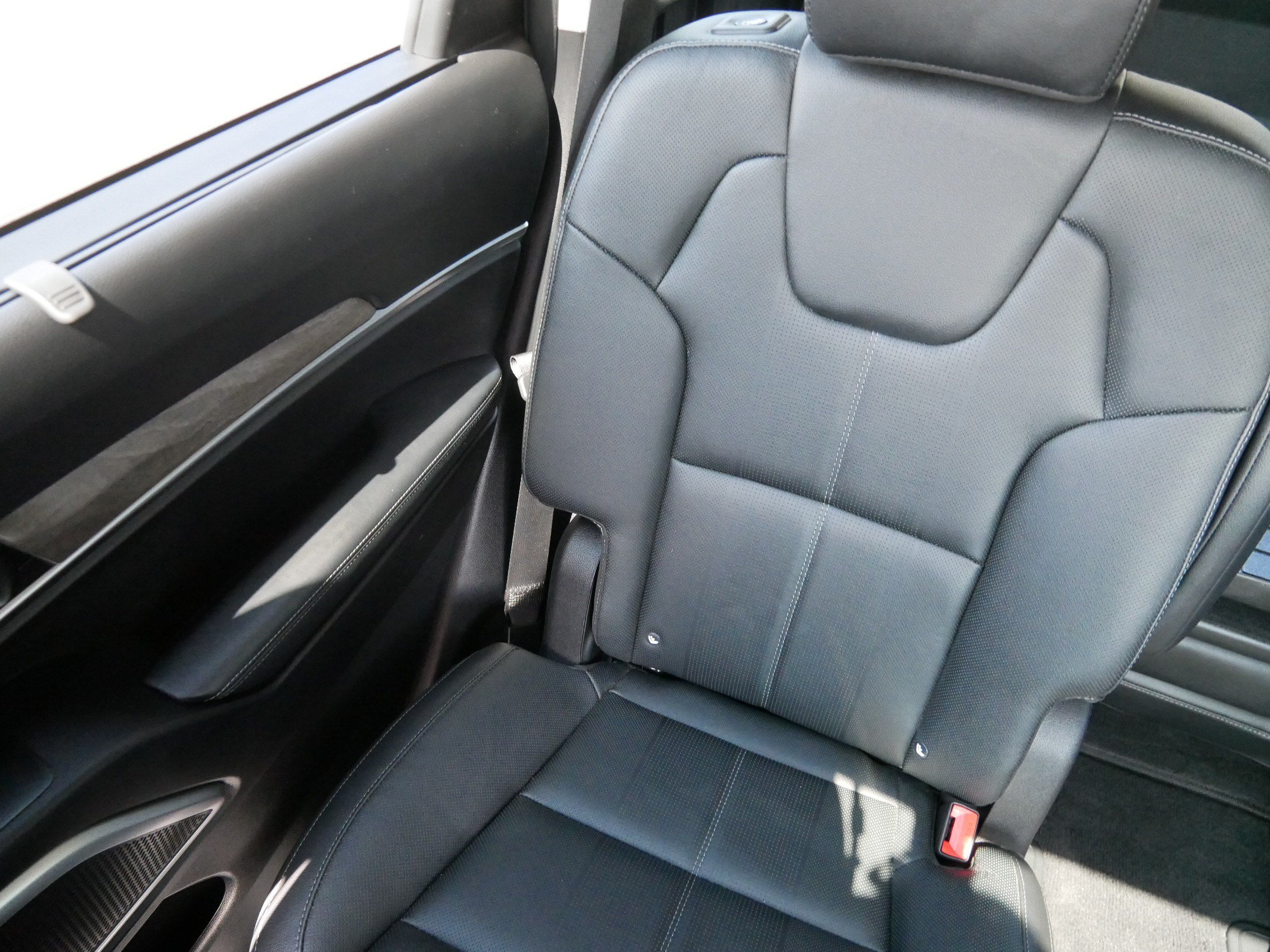 Used 2021 Kia Telluride EX w/ EX Premium Package AWD/4WD image 12