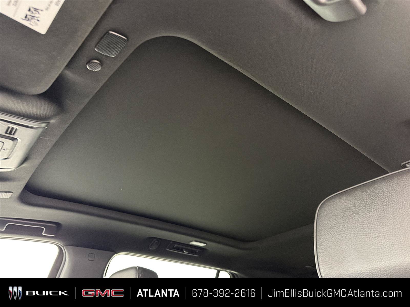 Used 2024 GMC Yukon XL Denali RWD image 35