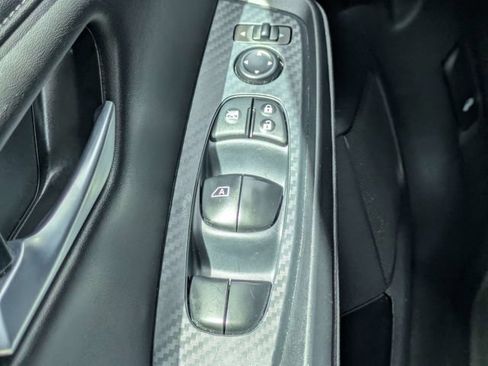 Used 2024 Nissan Sentra SV FWD image 24