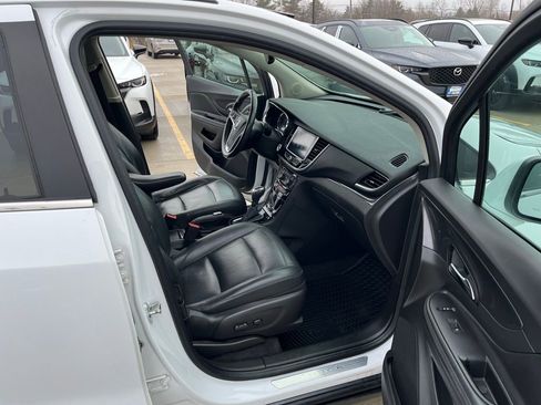Used 2018 Buick Encore Essence image 15