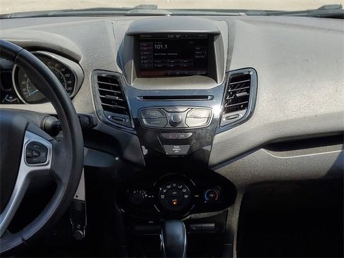 Used 2014 Ford Fiesta SE w/ Equipment Group 201A image 28