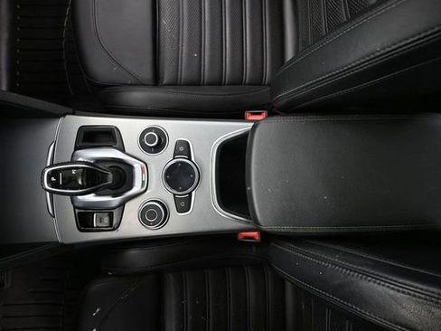 Used 2020 Alfa Romeo Stelvio Ti Sport w/ Quick Order Package 22S Sport AWD/4WD image 37