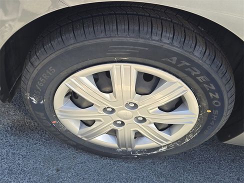 Certified 2023 Kia Rio S image 10