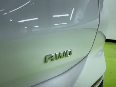 Used 2024 Chevrolet Equinox LS image 14