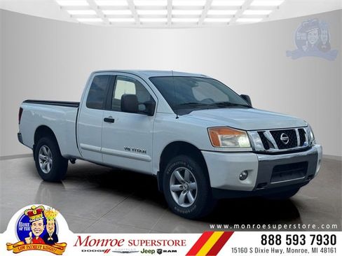 Used 2013 Nissan Titan SV image 1