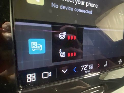 Used 2024 Volvo V60 B5 Cross Country Plus image 26