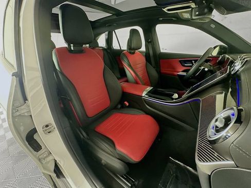Certified 2024 Mercedes-Benz GLC 43 AMG 4MATIC image 28