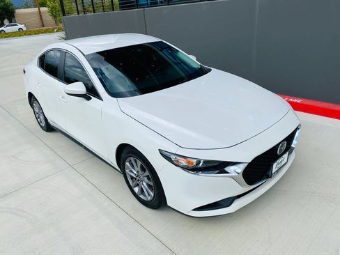 Used 2020 MAZDA MAZDA3 Sedan FWD image 28