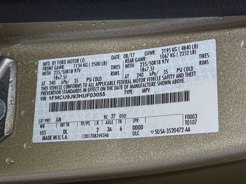 Used 2017 Ford Escape Titanium AWD/4WD image 32