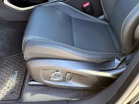 New 2025 Jaguar F-PACE R-Dynamic S image 16