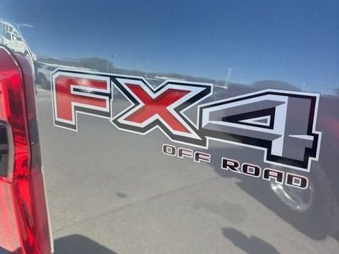 Used 2024 Ford F350 Lariat w/ FX4 Off-Road Package image 36