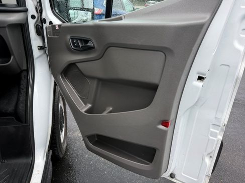 Used 2020 Ford Transit 250 Low Roof RWD image 21