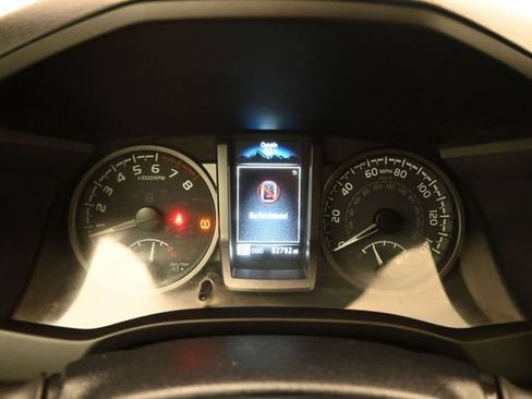 Used 2022 Toyota Tacoma TRD Off-Road AWD/4WD image 5
