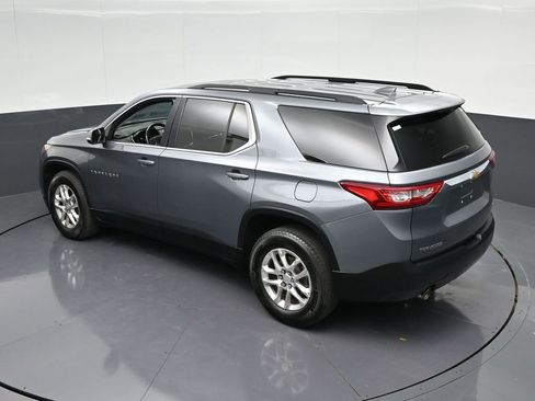 Used 2021 Chevrolet Traverse LT FWD image 22