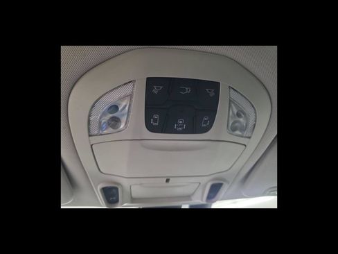 Used 2018 Chrysler Pacifica Touring-L Plus FWD image 28