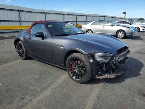 Used 2018 MAZDA MX-5 Miata Club w/ Brembo/BBS Recaro Package RWD image 4