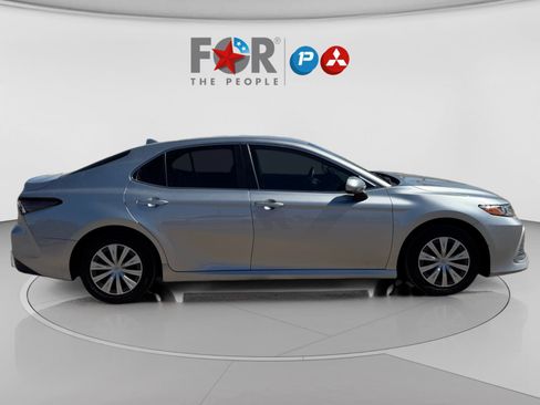 Used 2023 Toyota Camry LE image 6