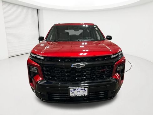 Used 2024 Chevrolet Traverse RS AWD/4WD image 2