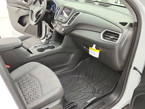 Used 2022 Chevrolet Equinox LT w/ LPO, Floor Liner Package image 34