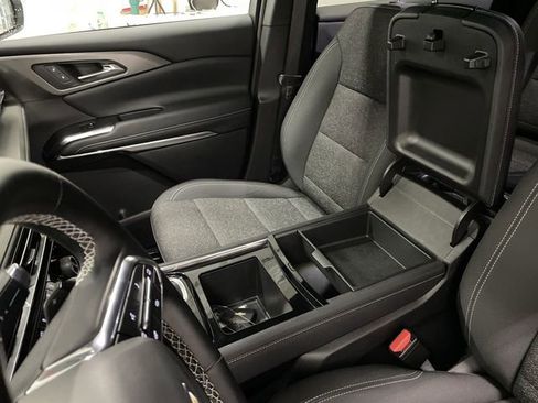 Certified 2025 Chevrolet Traverse LT image 24
