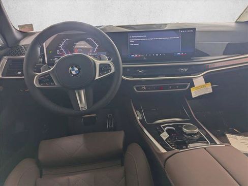 Used 2026 BMW X5 xDrive40i w/ M Sport Package AWD/4WD image 15
