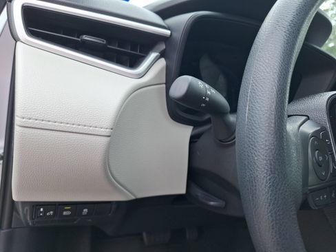 Used 2026 Toyota Corolla Cross L FWD image 16