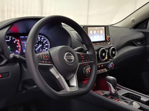 Used 2021 Nissan Sentra S image 19