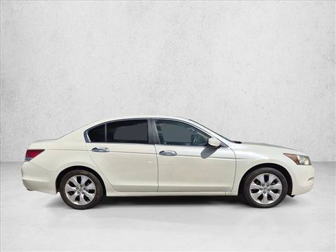 Used 2010 Honda Accord EX-L image 4