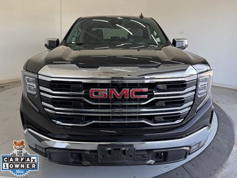 Used 2025 GMC Sierra 1500 SLT image 9