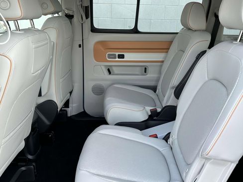 New 2025 Volkswagen ID. Buzz 1st Edition image 12