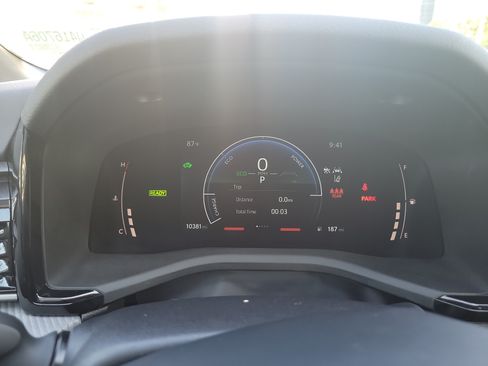 Certified 2025 Toyota Camry SE FWD image 31