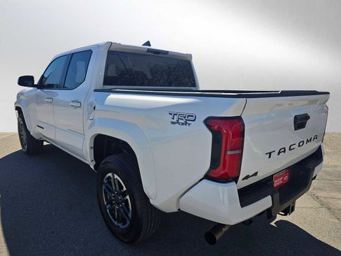 Used 2024 Toyota Tacoma TRD Sport image 5