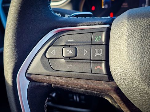 New 2025 Jeep Grand Cherokee Limited image 21