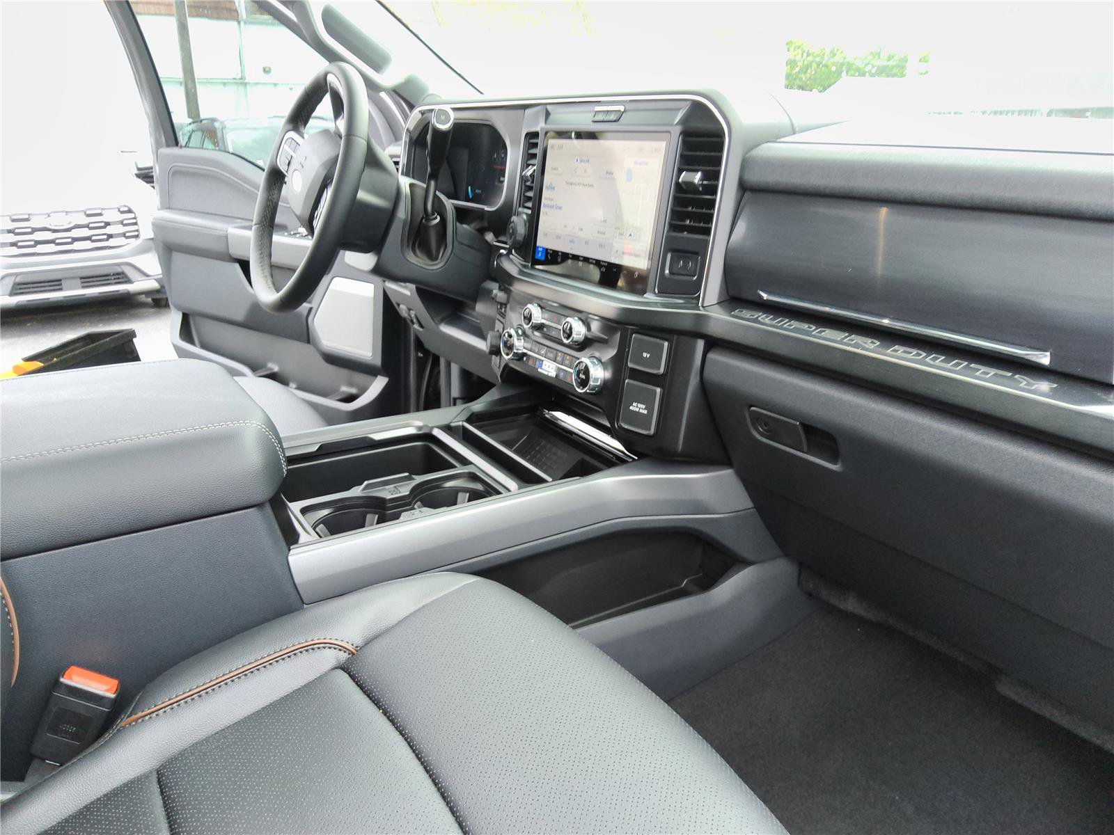 New 2026 Ford F250 Lariat w/ Black Appearance Package AWD/4WD image 28