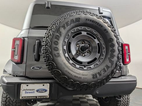 Certified 2025 Ford Bronco Badlands AWD/4WD image 6