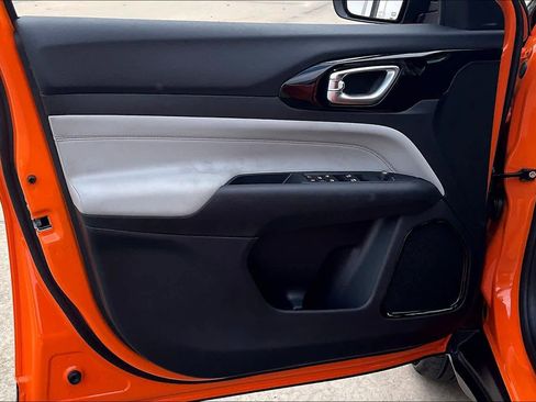 New 2026 Jeep Compass Limited image 10