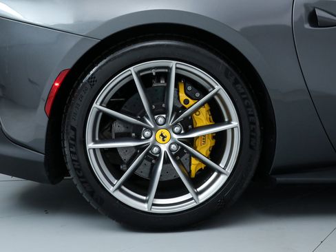 Certified 2022 Ferrari 812 GTS image 40